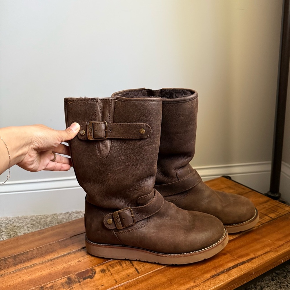 UGG Kensington boots